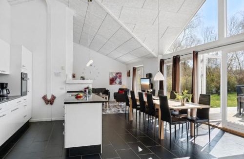 Hoensinge House | Holiday Home Josina - 675m from the sea by Interhome