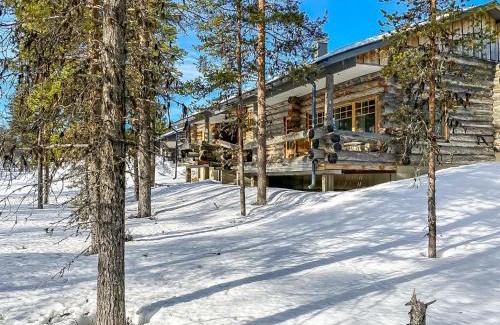 Saariselka House | Holiday Home Kairapolanne b by Interhome