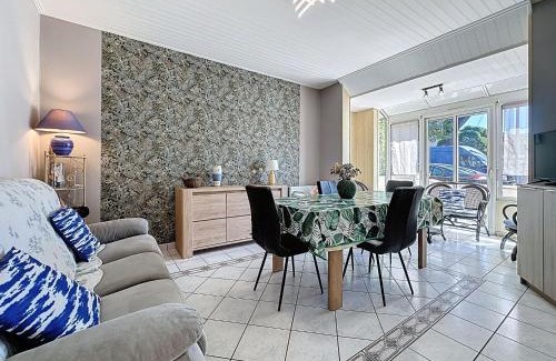 Tharon-Plage House | Holiday Home Ker Eric by Interhome