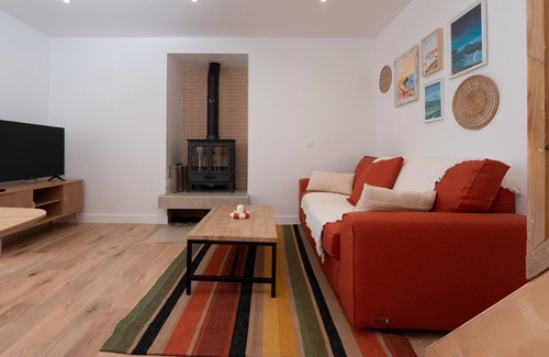 Sauzon House | Holiday Home 'Ker Mam - Belle-Ile' with Sea View and Wi-Fi