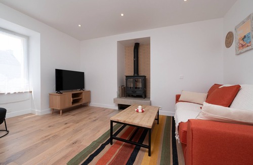 Sauzon House | Holiday Home 'Ker Mam - Belle-Ile' with Sea View and Wi-Fi