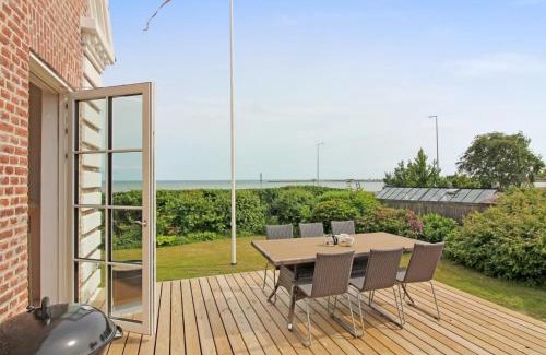 Frederikshavn House | Holiday Home Kosara - 50m from the sea by Interhome