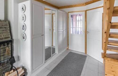 Akaslompolo House | Holiday Home Kukasrakka 3 b 8 by Interhome