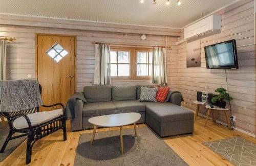 Bomba House | Holiday Home Kulta-käkönen 17 by bomba by Interhome