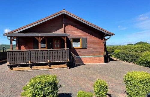 Hunerbach House | Holiday Home Löwenzahn by Interhome