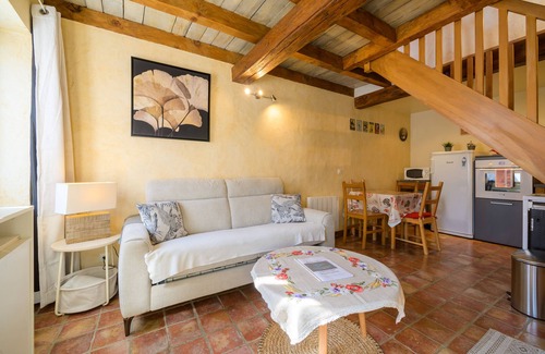 Wintzenheim House | Holiday Home 'L'Evasion Alsacienne' with Private Terrace and Wi-Fi