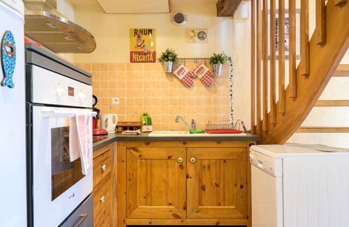 Wintzenheim House | Holiday Home 'L'Evasion Alsacienne' with Private Terrace and Wi-Fi