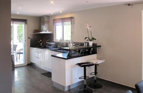 Bagnols-en-Foret House | Holiday Home L'Yeuse by Interhome