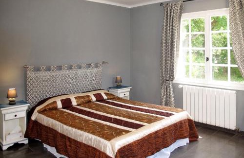 Bagnols-en-Foret House | Holiday Home L'Yeuse by Interhome