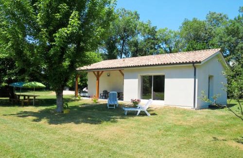 Civrac-en-Medoc House | Holiday Home La Casita by Interhome