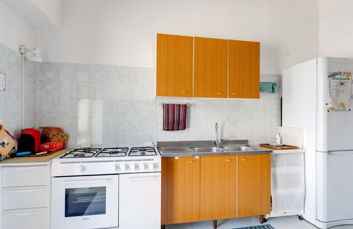 Cuglieri House | Holiday Home 'La Casa Lucia' with Sea View, Private Terrace and Wi-Fi