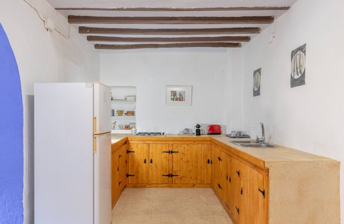 Xirles House | Holiday Home 'La Clau Casa Rural ' with Mountain View, Private Terrace and Wi-Fi