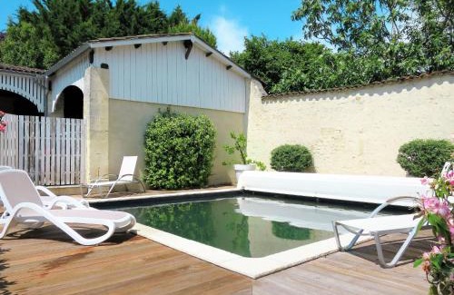 Vertheuil House | Holiday Home La Vertheuillaise by Interhome