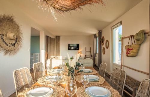 Brignogan-Plage House | Holiday Home La Lividig Bleue by Interhome