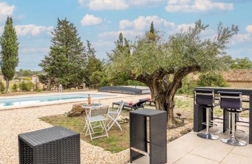 Azillanet House | Holiday Home La Pinède by Interhome