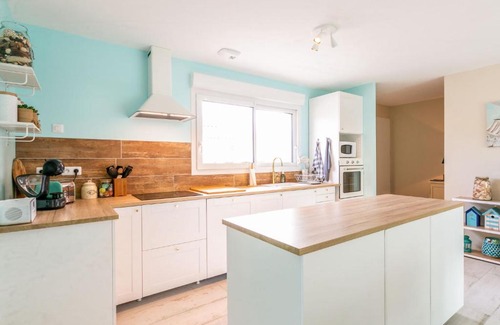 Aureilhan House | Holiday Home la tuilerie by Interhome