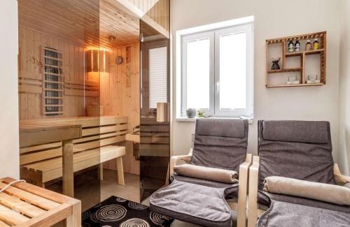 Lojzova Paseka House | Holiday Home Lakeside Village 33 - - sauna by Interhome