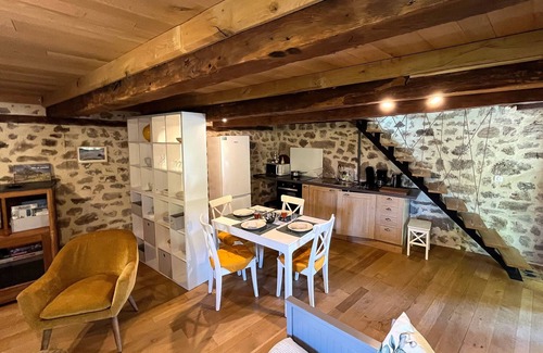 Le Nayrac House | Holiday Home 'Le Chant Du Grillon' with Wi-Fi