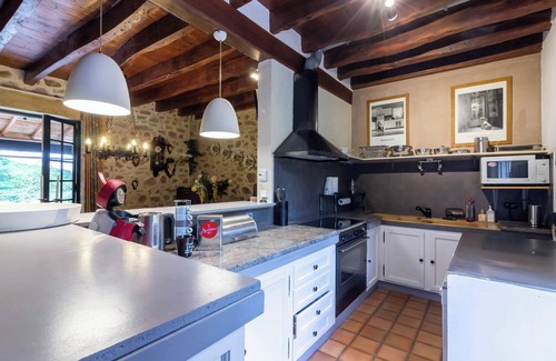 Piegut-Pluviers House | Holiday Home 'Les Touilles - Dordogne' with Private Pool, Private Terrace and Wi-Fi