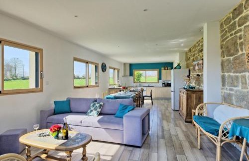 Ploubezre House | Holiday Home Le Guernevez by Interhome