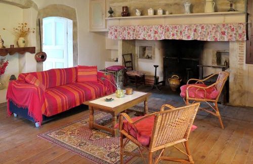 Nuzejouls House | Holiday Home Le Mas de Serre by Interhome