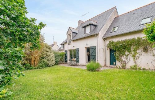 Lancieux House | Holiday Home Le Nyce by Interhome