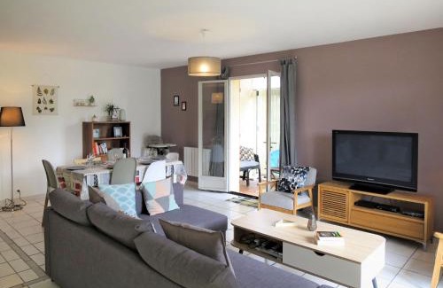 Hourtin House | Holiday Home Les Chênes by Interhome
