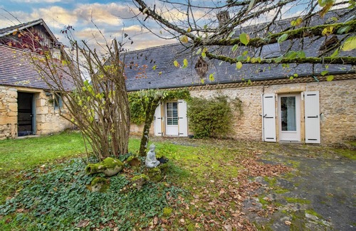 Tursac House | Holiday Home 'Les Gabernous' with Private Terrace and Private Garden