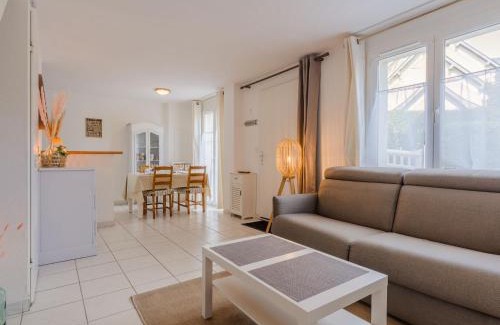 Port Guillaume House | Holiday Home Les Goélands-28 by Interhome