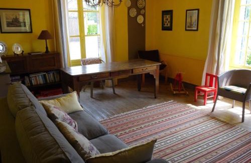 Tour-en-Bessin House | Holiday Home Les Londes by Interhome