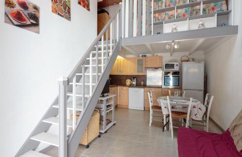 Les Mathes House | Holiday Home Les Maisons de l'Océan-2 by Interhome