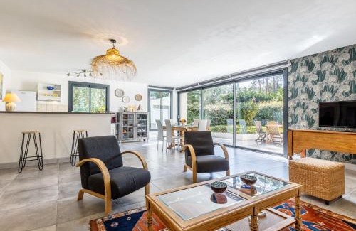 Ronce-les-Bains House | Holiday Home Les Narcisses by Interhome