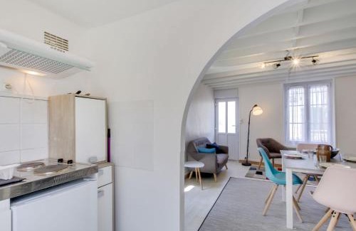 Saint-Ideuc House | Holiday Home Les Portes Cartier by Interhome