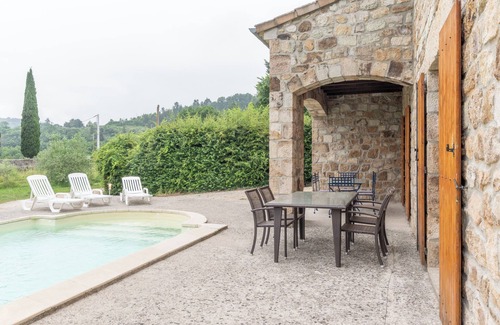 Chambonas House | Holiday Home 'Les Sources Gîte Les Pêchers' with Private Pool and Terrace