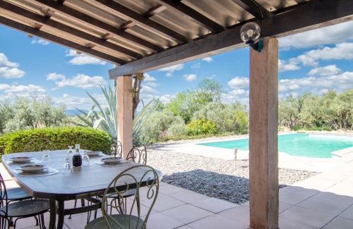 Tavernes House | Holiday Home Les Velours by Interhome