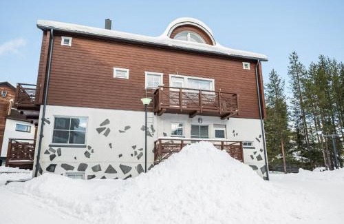 Sirkka House | Holiday Home Levinkolmio c5 by Interhome