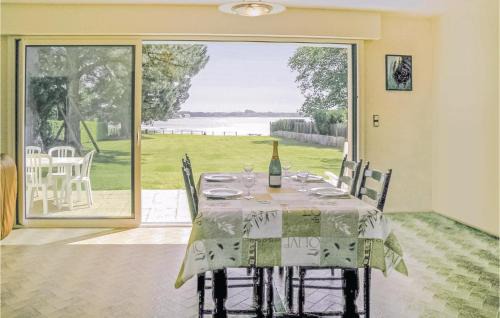 Locoal-Mendon House | Holiday Home Listrec
