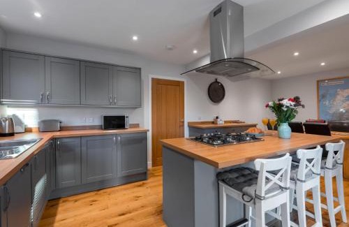 Drumnadrochit House | Holiday Home Loch Ness House by Interhome