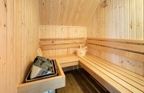 Drumnadrochit House | Holiday Home Loch Ness House by Interhome