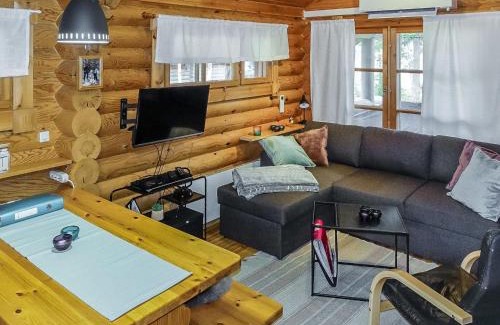 Salla House | Holiday Home Lomaväinö 13 by Interhome