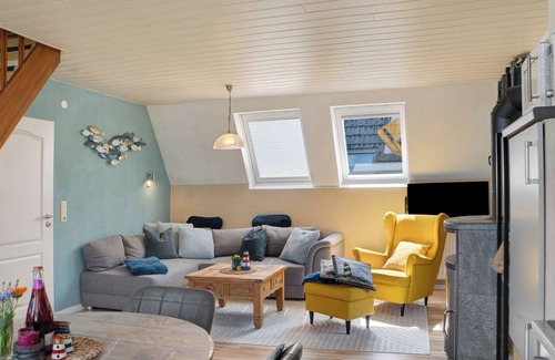Harlesiel House | Holiday Home 'Lotte' with Sea View, Private Terrace and Wi-Fi