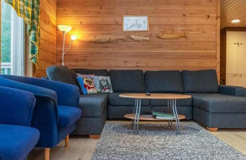 Karstula House | Holiday Home Louhuranta by Interhome
