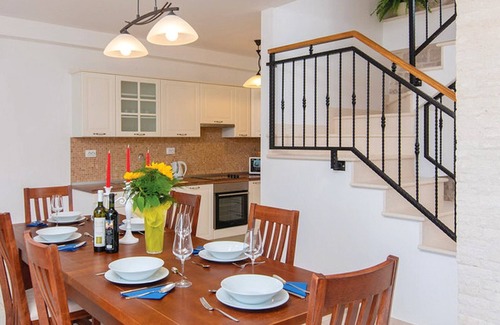 Loviste House | Holiday Home Lovište-Three Bedroom Holiday Home with Pool and Sea View