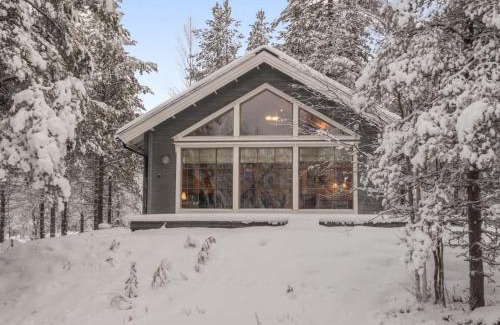 Lampivaara House | Holiday Home Luoston karpalo by Interhome