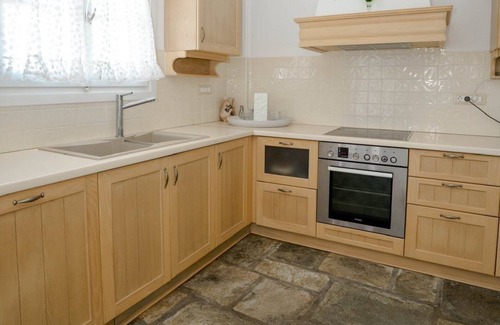 Kithnos House | Holiday Home 'Luxury Suite Kythnos E' with Sea View, Wi-Fi and Air Conditioning