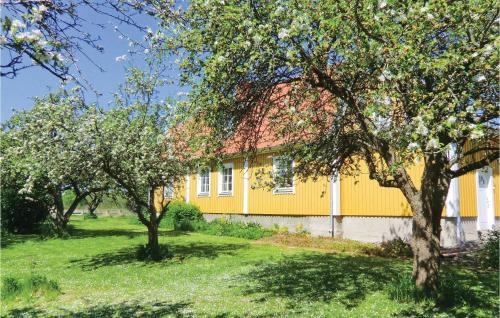 Farjestaden House | Holiday Home Möllstorpsgatan Färjestaden