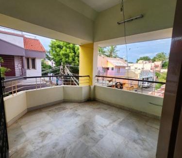 Madurai House | Holiday Home Madurai Bharathi Nagar - FF