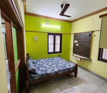 Madurai House | Holiday Home Madurai Bharathi Nagar - GF
