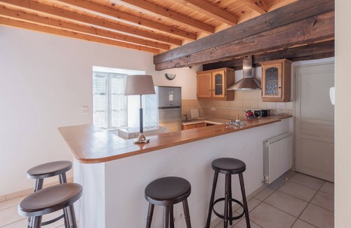 Arcizans-Avant House | Holiday Home 'Maison Anthian' with Private Terrace, Private Garden and Wi-Fi