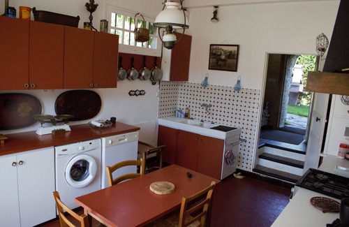 La Jaudonniere House | Holiday Home 'Maison Familiale Avec Piscine' with Private Pool, Private Terrace and Wi-Fi